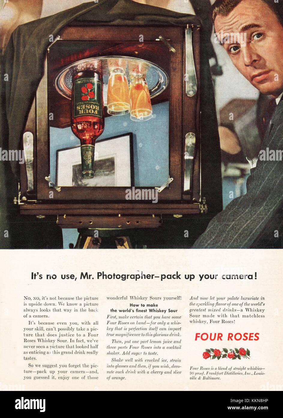 1943 U.S. Magazine Four Roses Whiskey Annuncio Foto Stock