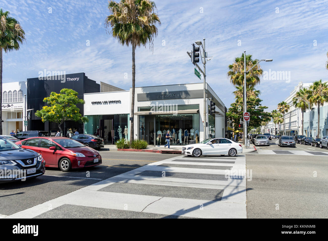 Lo shopping di lusso intorno al Rodeo Drive, Beverly Hills, Los Angeles, California, Stati Uniti d'America Foto Stock
