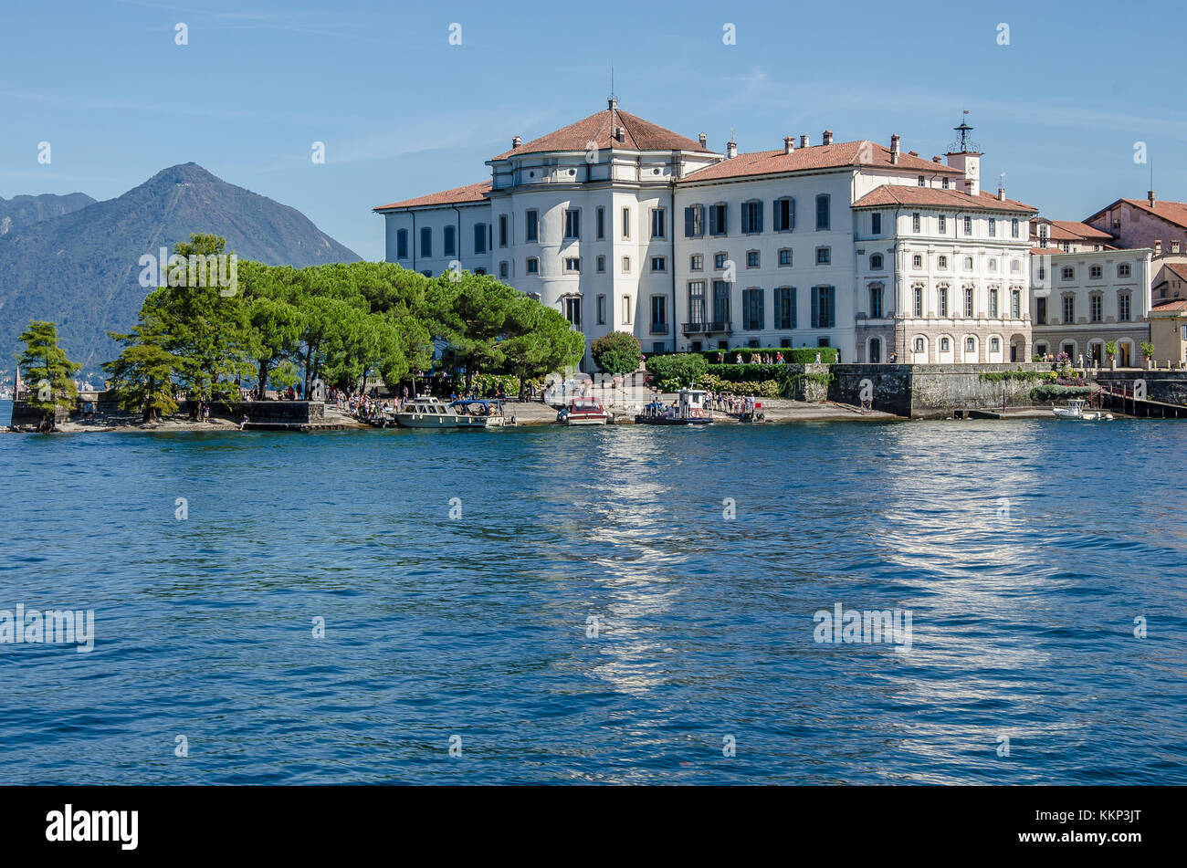 Isola Bella, un tesoro naturale reso ancora più ricco da un intervento umano; è sempre stato uno dei preferiti di attrazioni turistiche del lago Maggiore. Foto Stock