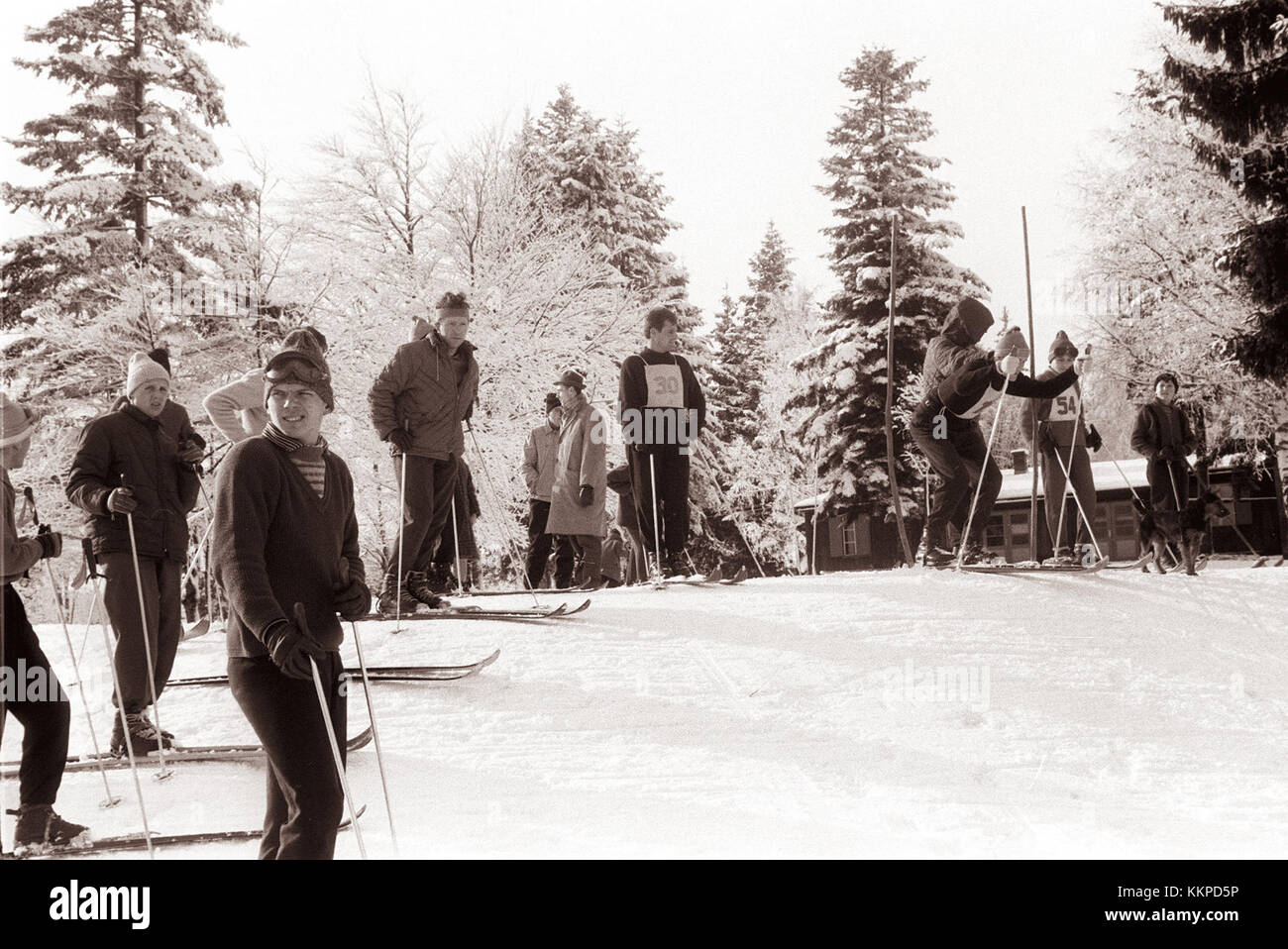 La Odprto prvenstvo Maribora 1962 in veleslalom è stata una gara di sci alpino che si è svolta a Maribor, in Slovenia. Si è trattato di un evento chiave nel calendario sciistico, con i migliori atleti di tutto il mondo. Foto Stock