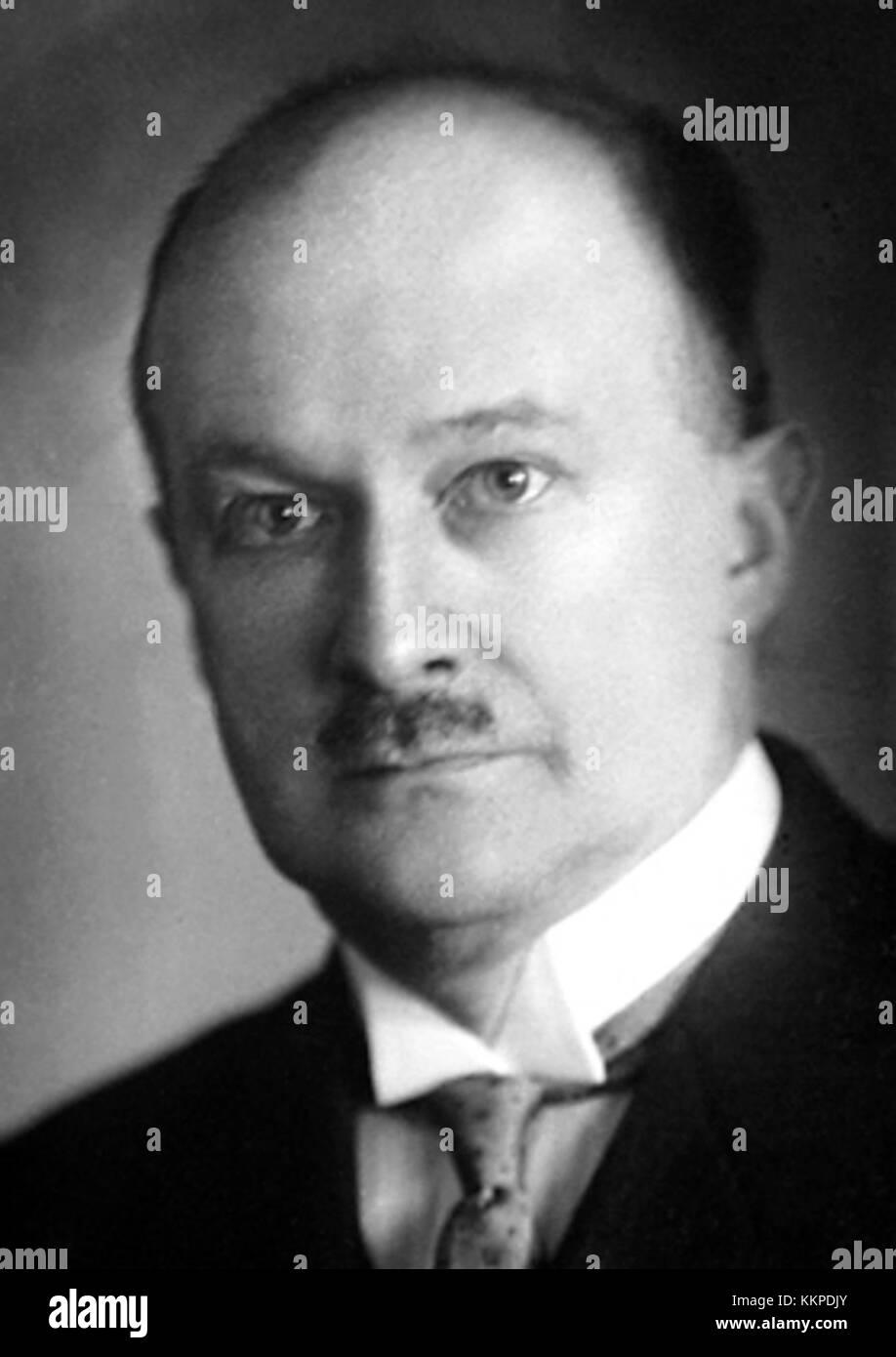 Adolf Windaus è stato un chimico tedesco che ha dato contributi significativi allo studio di steroli e vitamine, in particolare la vitamina D, per il quale ha ricevuto il Premio Nobel per la chimica nel 1928. Foto Stock
