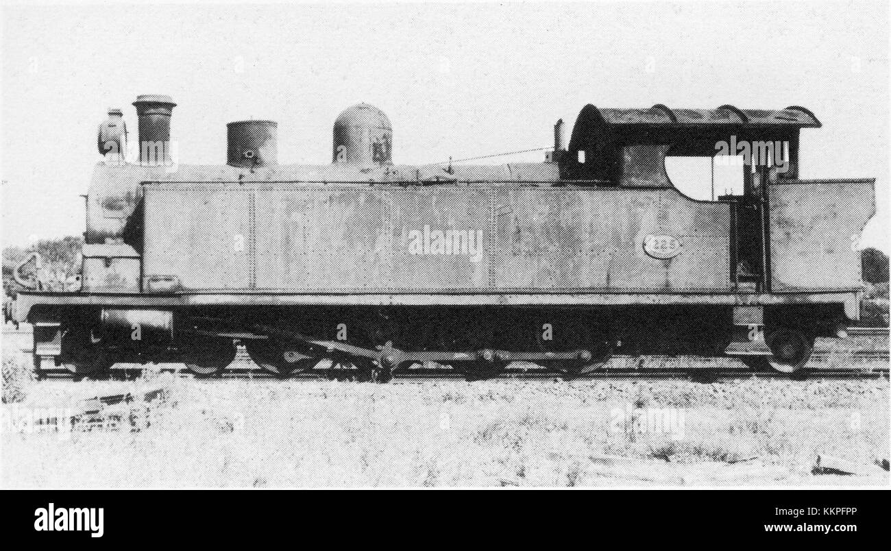 La classe SAR H1 225 è un tipo di locomotiva a vapore gestita dalla South African Railways. Con una configurazione a ruote 4-8-2T, è stato utilizzato per vari servizi, tra cui il trasporto di passeggeri e merci attraverso il Sudafrica all'inizio del XX secolo. Foto Stock