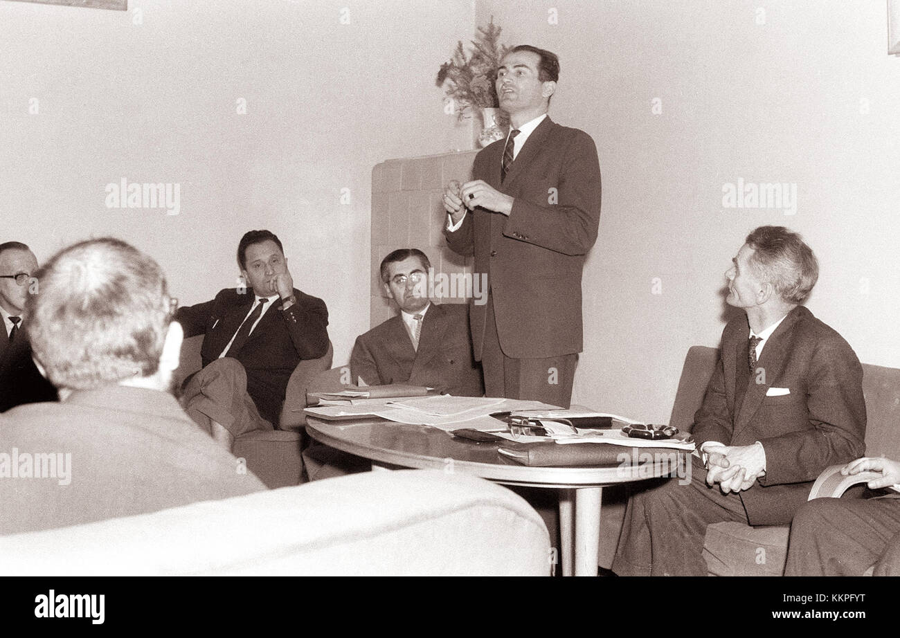 Plenum zveze gluhih Jugoslavije v klubu prosvetnih delavcev v Mariboru 1962 Foto Stock