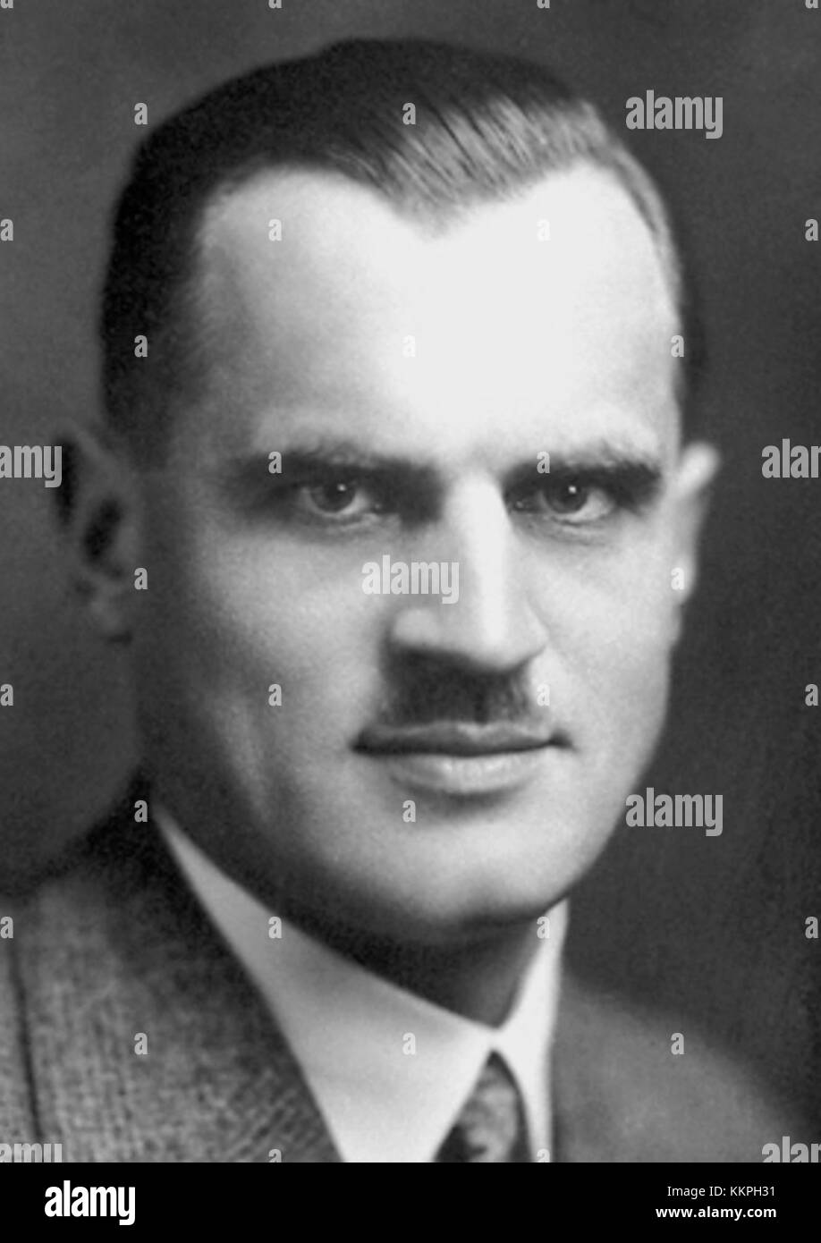 Arthur Compton, una figura storica probabilmente nella scienza o nel mondo accademico, noto per i contributi significativi nel suo campo durante il XX secolo. Foto Stock