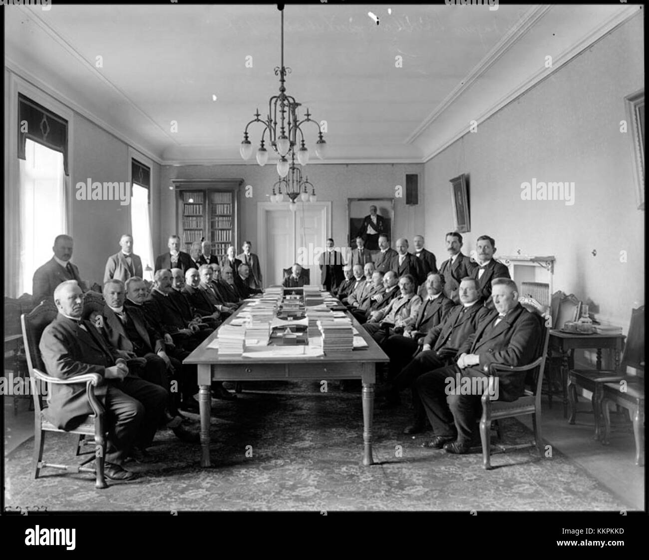 Bevillningsutskottet, mostrato nel 1917, si riferisce alla commissione svedese responsabile della gestione delle finanze pubbliche durante quel periodo. Ha svolto un ruolo cruciale nelle decisioni fiscali e nella governance. Foto Stock