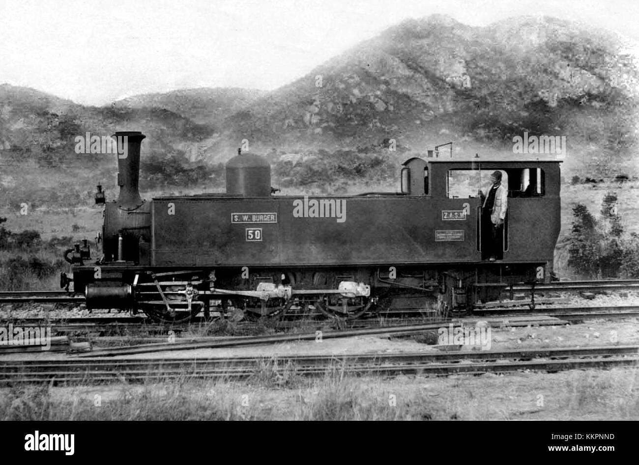 La NZASM 40 Tonner è una locomotiva a vapore costruita dalla compagnia ferroviaria sudafricana dei Paesi Bassi. La configurazione 0-6-2T designa la sua disposizione delle ruote ed è identificata dal numero 50, creato per l'uso in Sud Africa. Foto Stock
