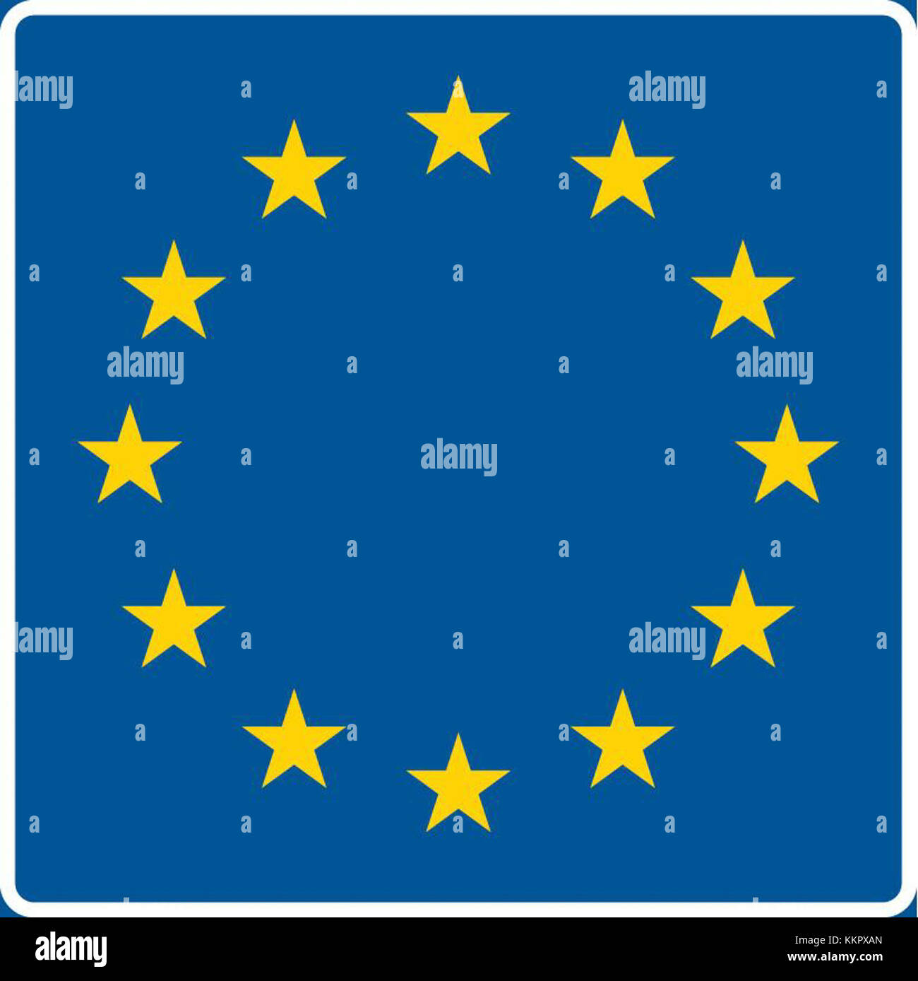 L'F-22 Raptor è un caccia di quinta generazione sviluppato dalla Lockheed Martin per la United States Air Force. È noto per le sue capacità stealth avanzate, l'agilità e la superiorità aerea. Foto Stock