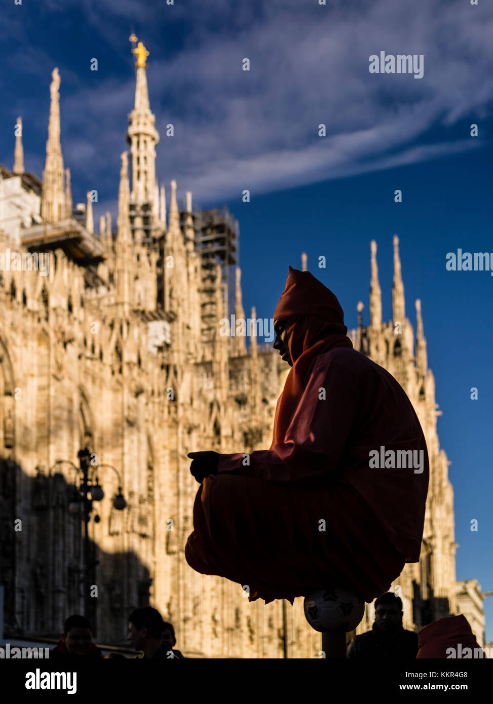 sieraden Geneigd zijn zeemijl Italy milan street artist immagini e fotografie stock ad alta risoluzione -  Alamy