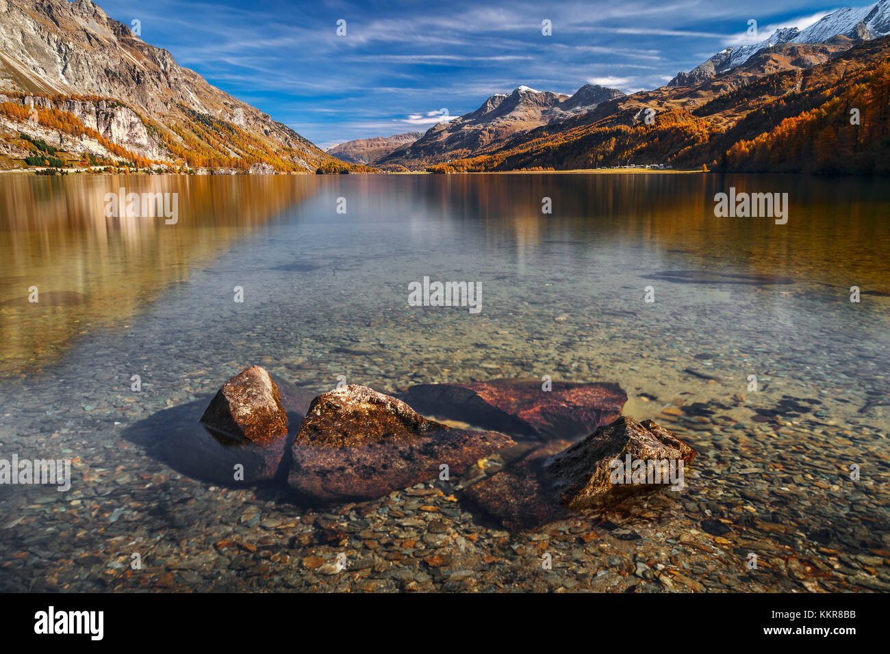 Il lago di Sils, Engadina nel cantone dei Grigioni, Svizzera, Europa Foto Stock