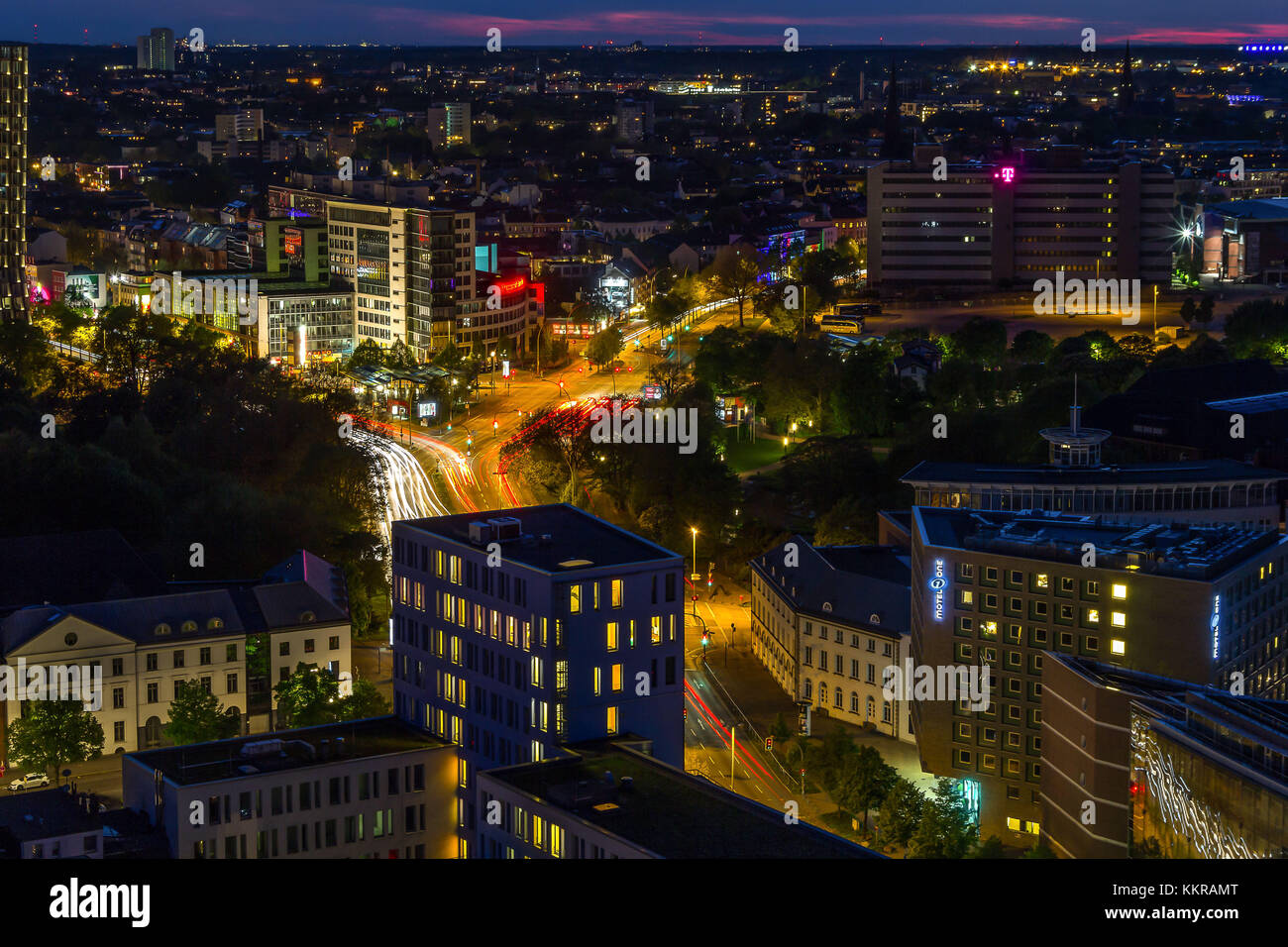 La vista su Amburgo dalla Chiesa di St. Michael è fantastico Foto Stock