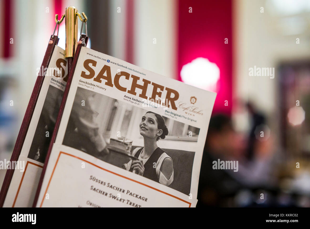 Austria, Vienna, Café Sacher, interno Foto Stock