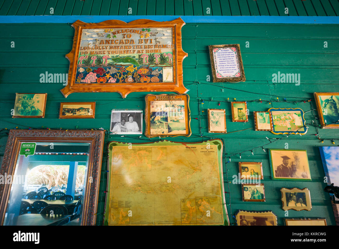 Isole Vergini britanniche, anegada, loblolly Bay beach, big bamboo al ristorante e al bar interno Foto Stock