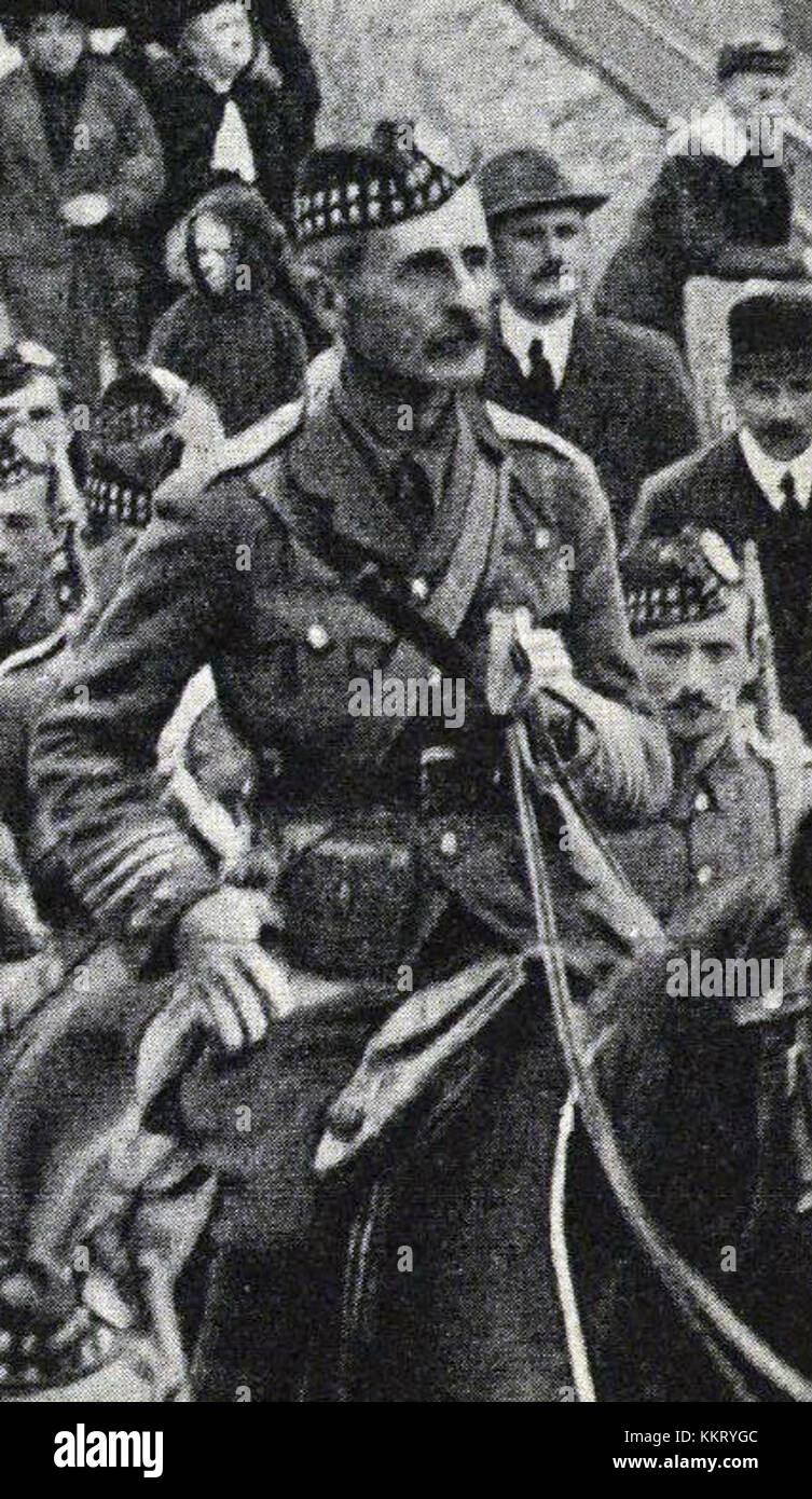 William Eagleson Gordon, nato nel 1914, fu una figura notevole all'inizio del XX secolo, noto per i suoi contributi nei campi dell'economia e dell'economia, influenzando lo sviluppo delle moderne teorie economiche. Foto Stock