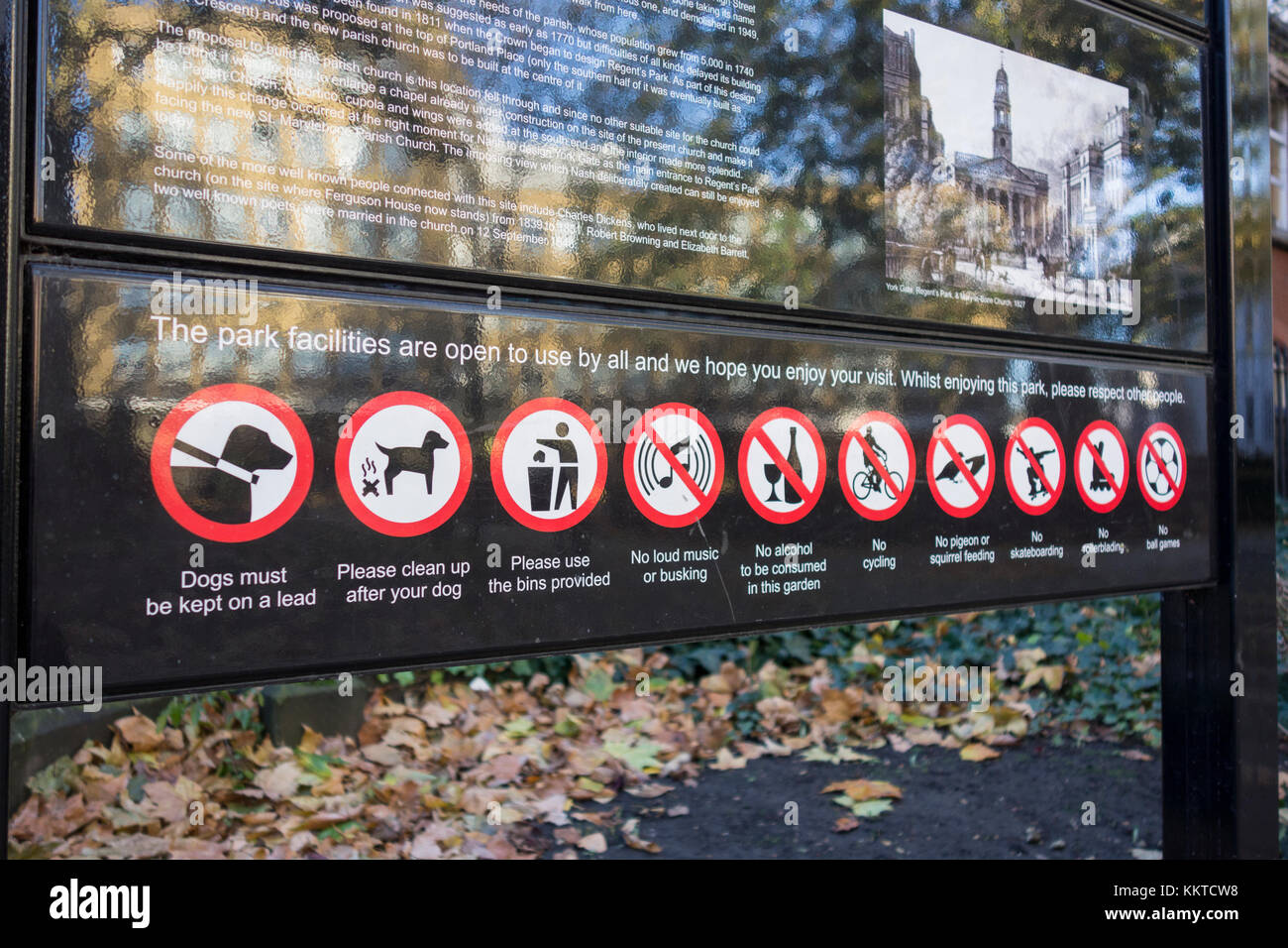 Red 'non' segni in un parco locale in Marylebone, London, Regno Unito Foto Stock