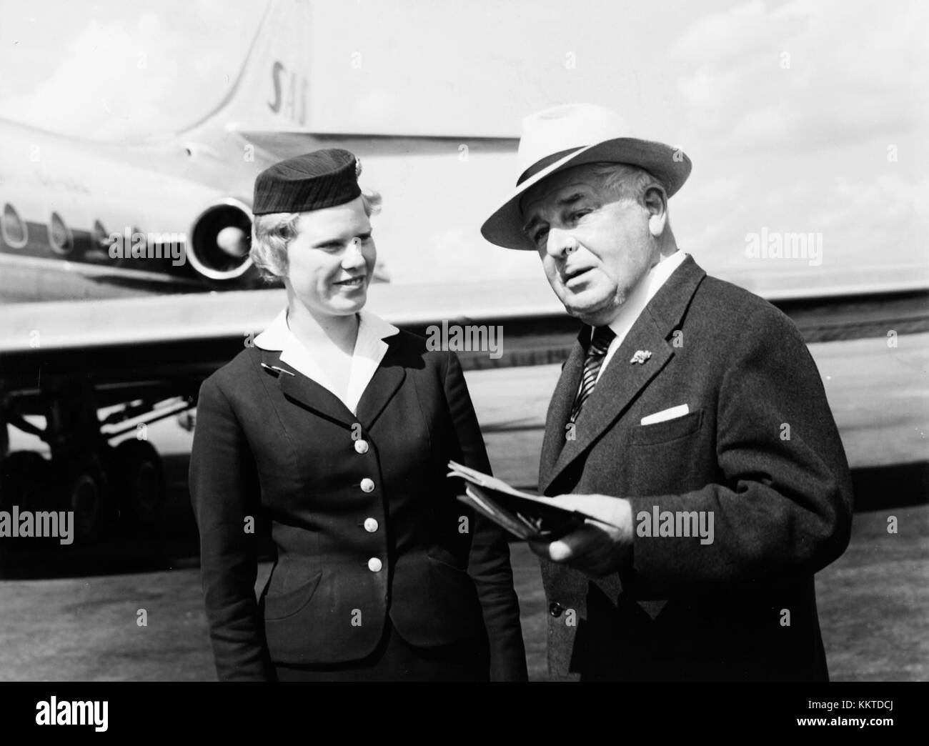 Evert Taube è stato un artista, cantautore ed esecutore svedese, noto per il suo significativo contributo alla musica e alla cultura svedese. Il suo lavoro rimane una pietra angolare della storia artistica svedese. Foto Stock