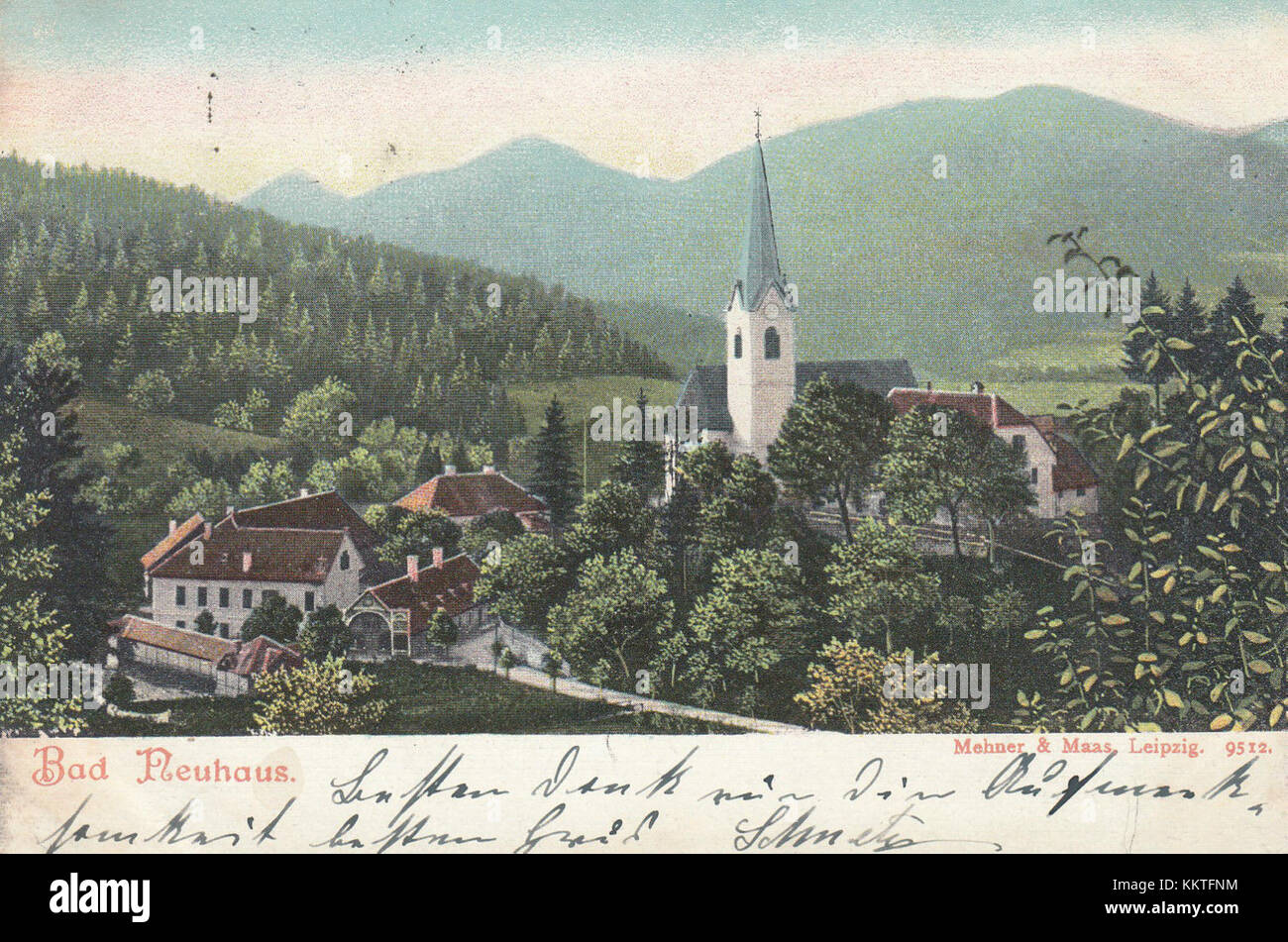 Questa cartolina del 1906 raffigura la città di Dobrna, situata in Slovenia. Conosciuta per le sue località termali, Dobrna è stata per secoli una destinazione popolare per il turismo della salute. La cartolina riflette la bellezza paesaggistica e il fascino storico dell'townÂ durante i primi anni del XX secolo. Foto Stock