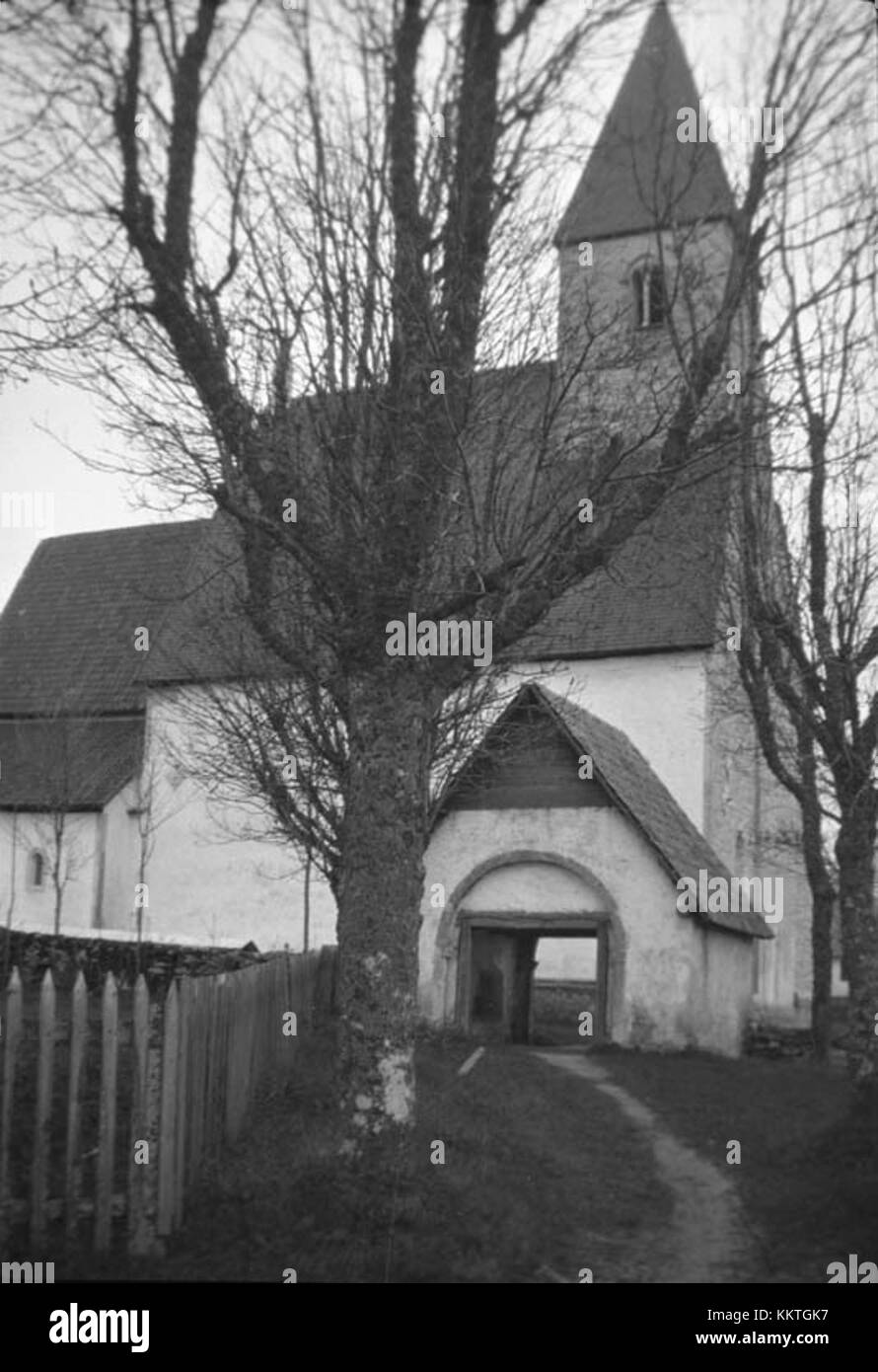 La chiesa di Endre si trova a Gotland, in Svezia, ed è conosciuta per la sua architettura medievale e gli interni ben conservati. La chiesa presenta elementi del periodo romanico ed è un notevole esempio di patrimonio ecclesiastico svedese. Foto Stock