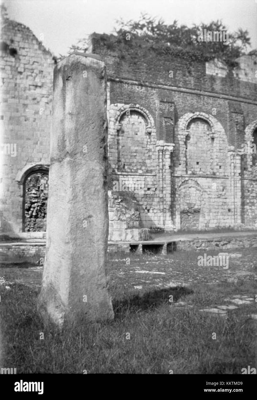 Canterbury, una città del Regno Unito, e un sito elencato sotto KMB 1600100013468, è rinomata per la sua cattedrale, l'architettura medievale e il suo significato come sito patrimonio dell'umanità dell'UNESCO. Foto Stock