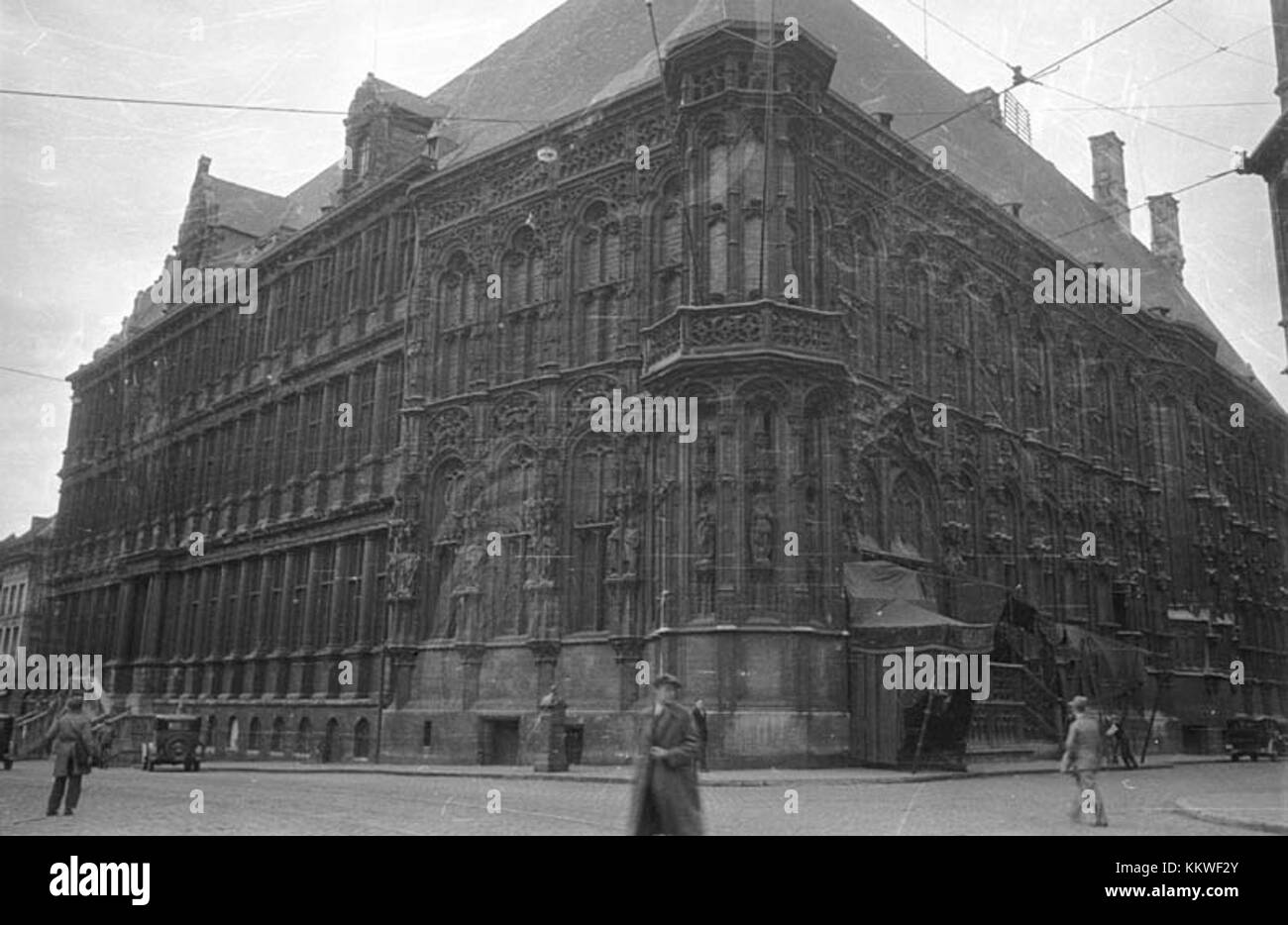 Gent KMB 16001000100404 è un riferimento archivistico a una raccolta o immagine relativa alla città di Gent, Belgio. Il codice può riferirsi a un articolo specifico di un catalogo o di una collezione in KMB, che potrebbe rappresentare un soggetto storico o culturale. Foto Stock