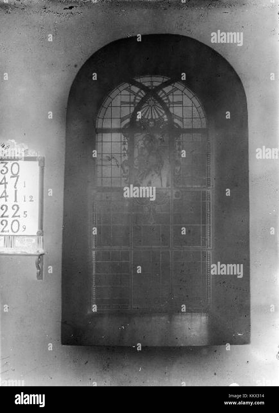 La Grums Church in Svezia è un notevole esempio di architettura ecclesiastica scandinava, nota per il suo significato storico e il valore culturale per la comunità locale. Foto Stock