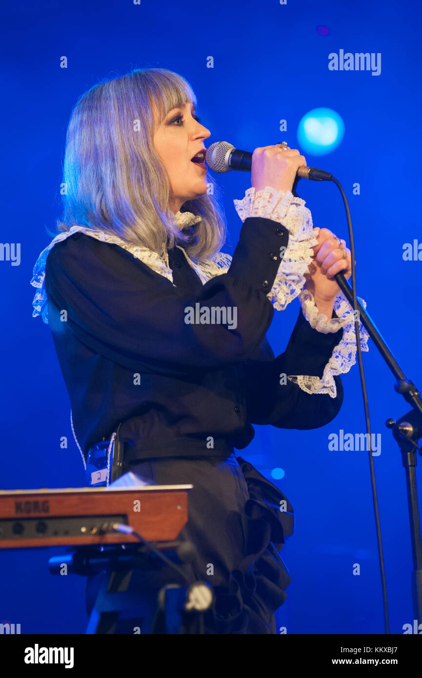 Bognor Regis, Regno Unito. 1 dicembre, 2017. marnie play sogni elettrico festival. Credito: ken harrison/alamy live news Foto Stock
