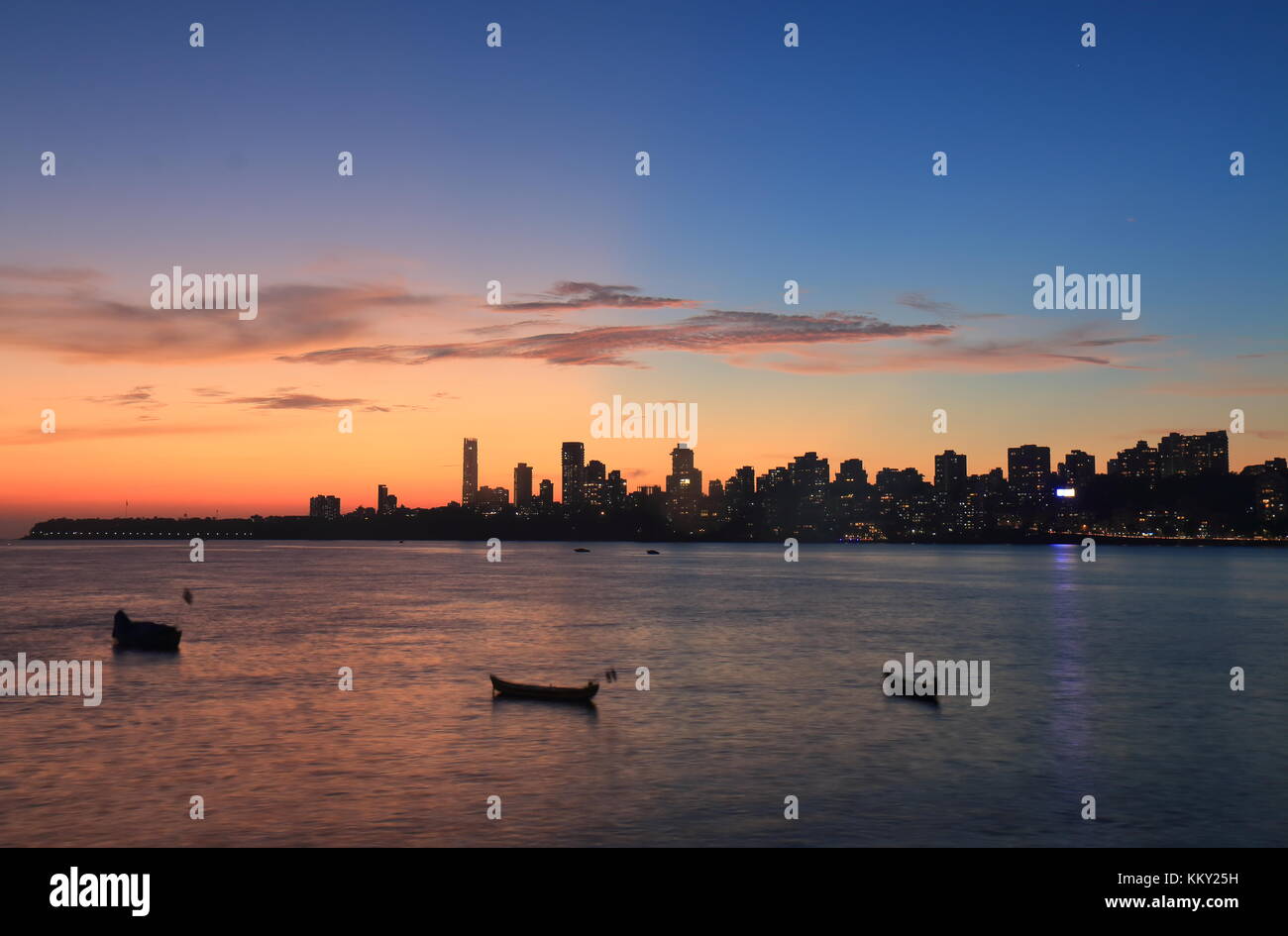 Mumbai downtown tramonto cityscape India Foto Stock