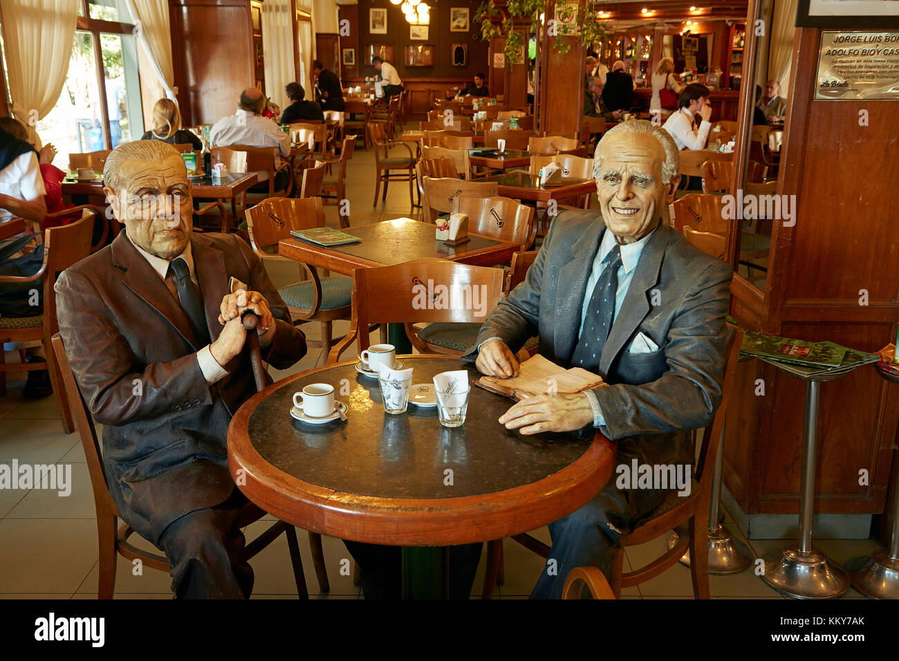 Manichini al Café la Biela, Recoleta, Buenos Aires, Argentina, Sud America Foto Stock