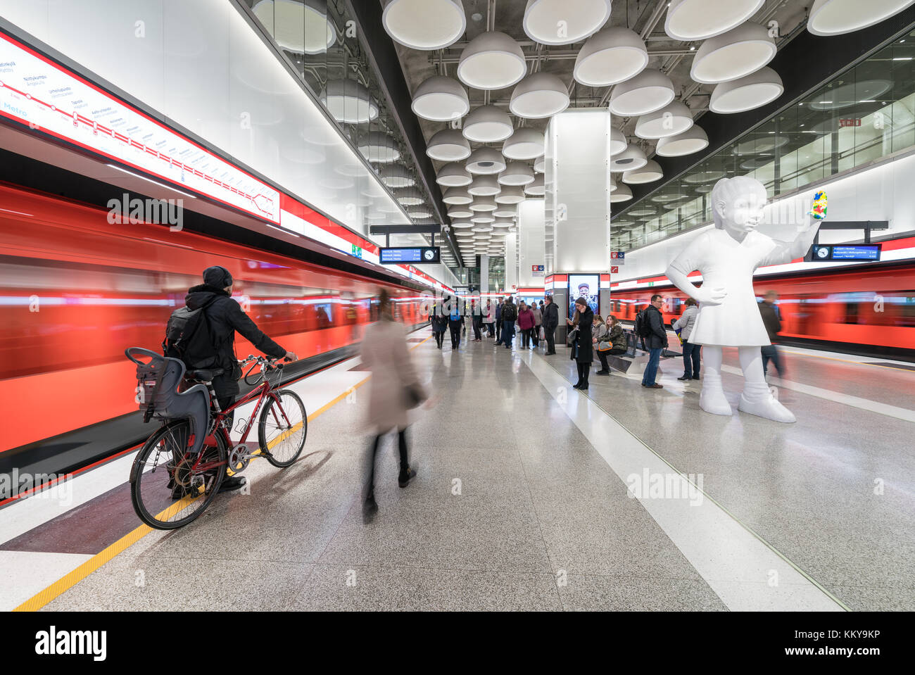 Tapiola Western la stazione della metropolitana di Espoo, Finlandia, Europa, UE Foto Stock