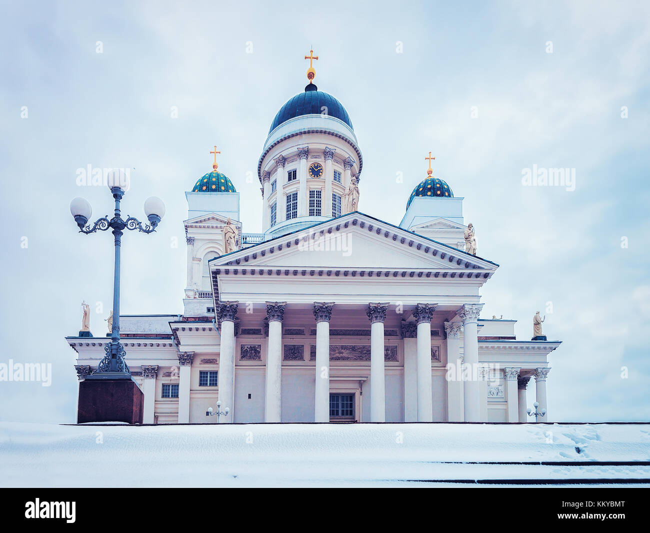La cattedrale di helsinki a Piazza del Senato, Finlandia in inverno. Foto Stock