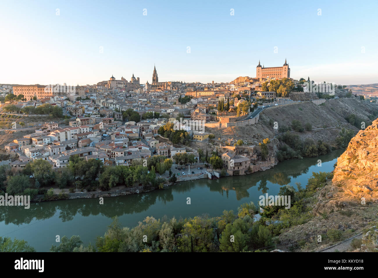 Toledo in Spagna visto nell'ultima luce della sera Foto Stock