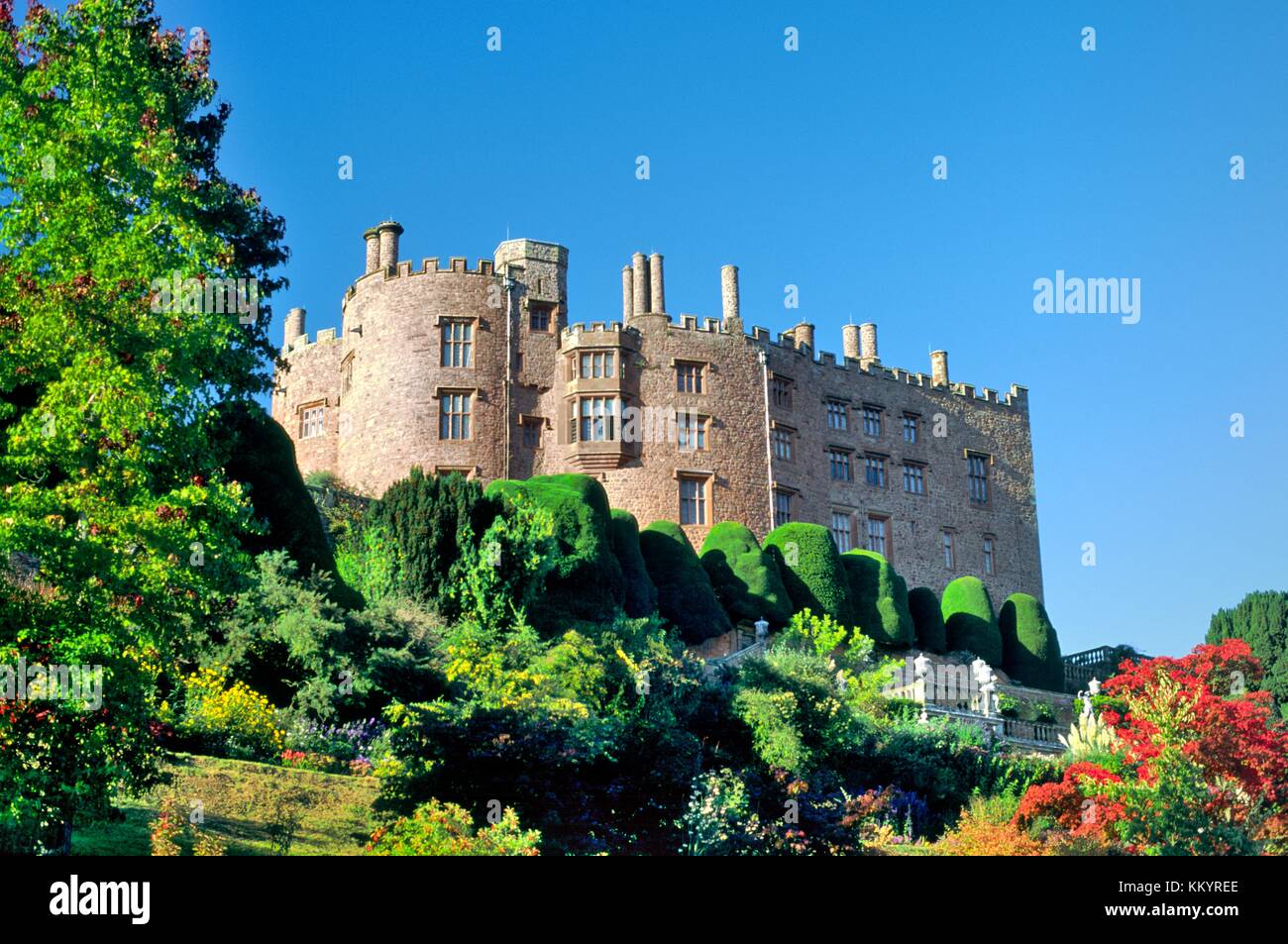 Powis Castle and Garden nella regione Powys del Galles, Regno Unito Foto Stock