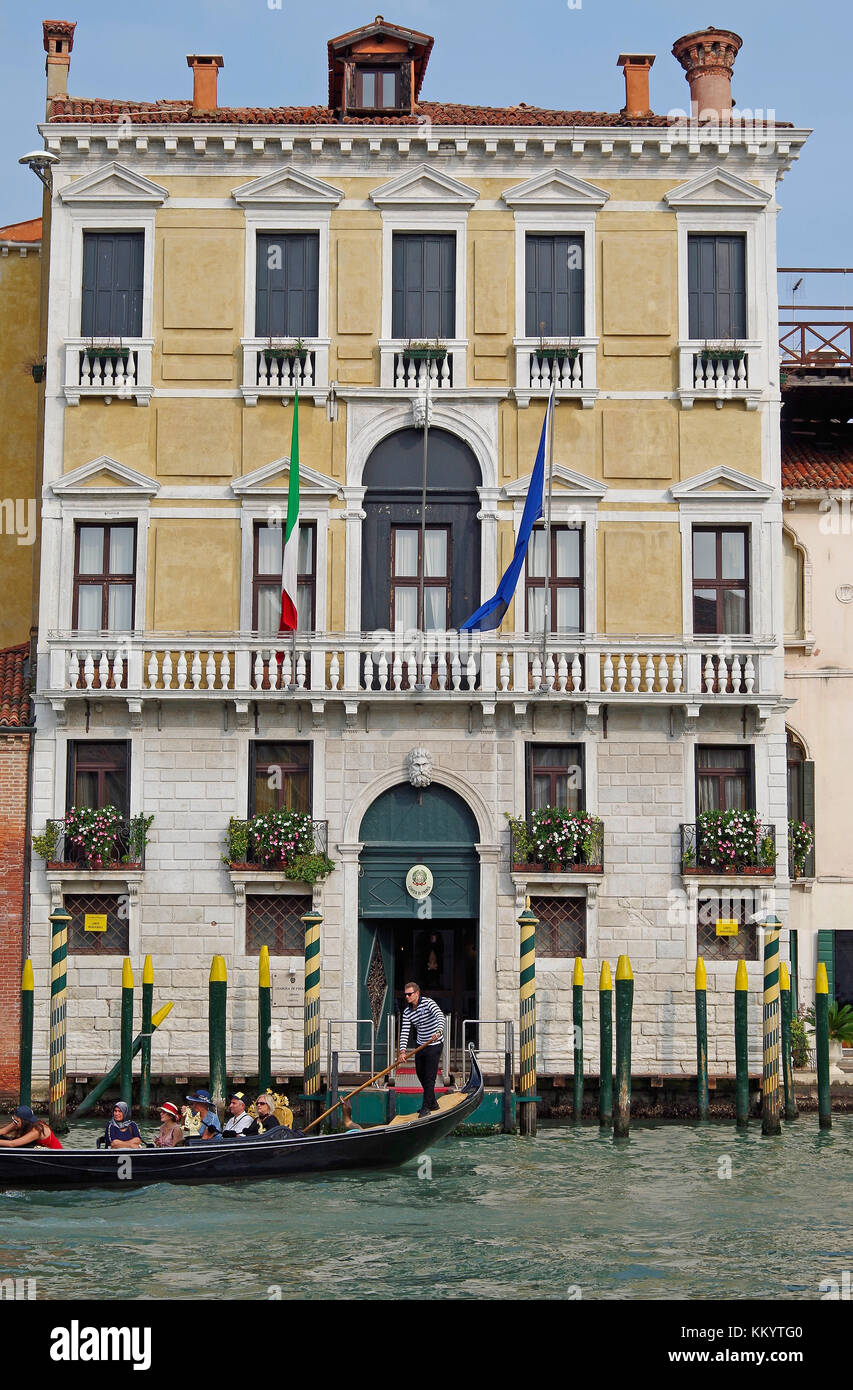 Palazzo Civran, Grand Canal, Venezia, Italia, riva sinistra, appena a nord del ponte di Rialto Foto Stock