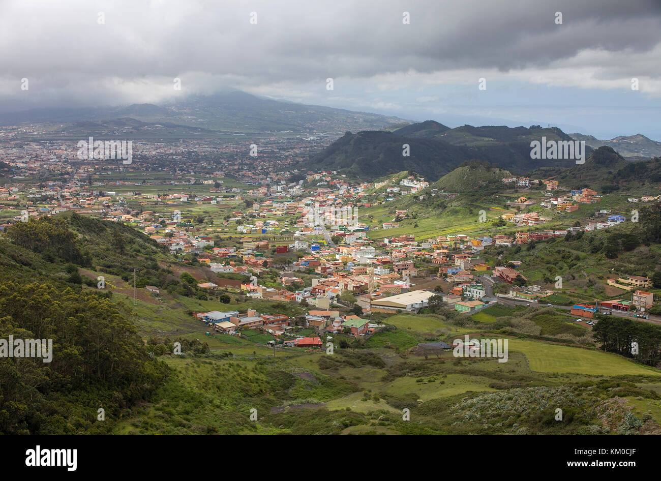 Vista dal punto di vista Mirador de las Mercedes in San Cristóbal de la laguna, montagne di Anaga, isola di Tenerife, Isole canarie, Spagna Foto Stock