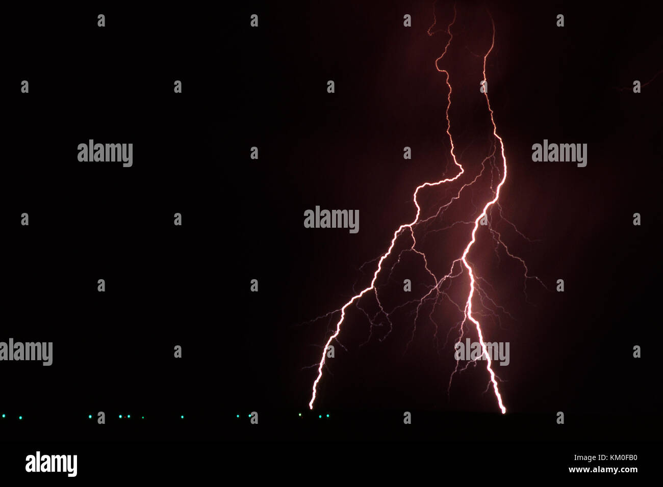 Fulmine di notte Foto Stock