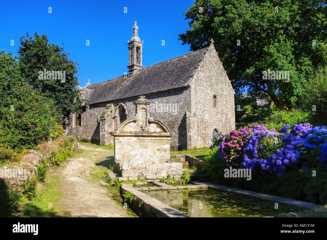 Chapelle notre dame de Bonne Nouvelle in locronan, borgo medievale in Bretagna, Francia Foto Stock