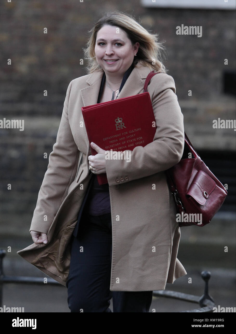 Londra, Regno Unito. 28 novembre, 2017. Il segretario di Stato per la cultura e i mezzi di informazione e lo sport karen bradley assiste il cabinet settimanale incontro a Downing Street, Londra Foto Stock