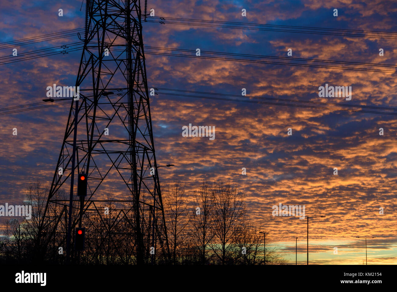 Cielo sgombro rosso tramonto. Foto Stock