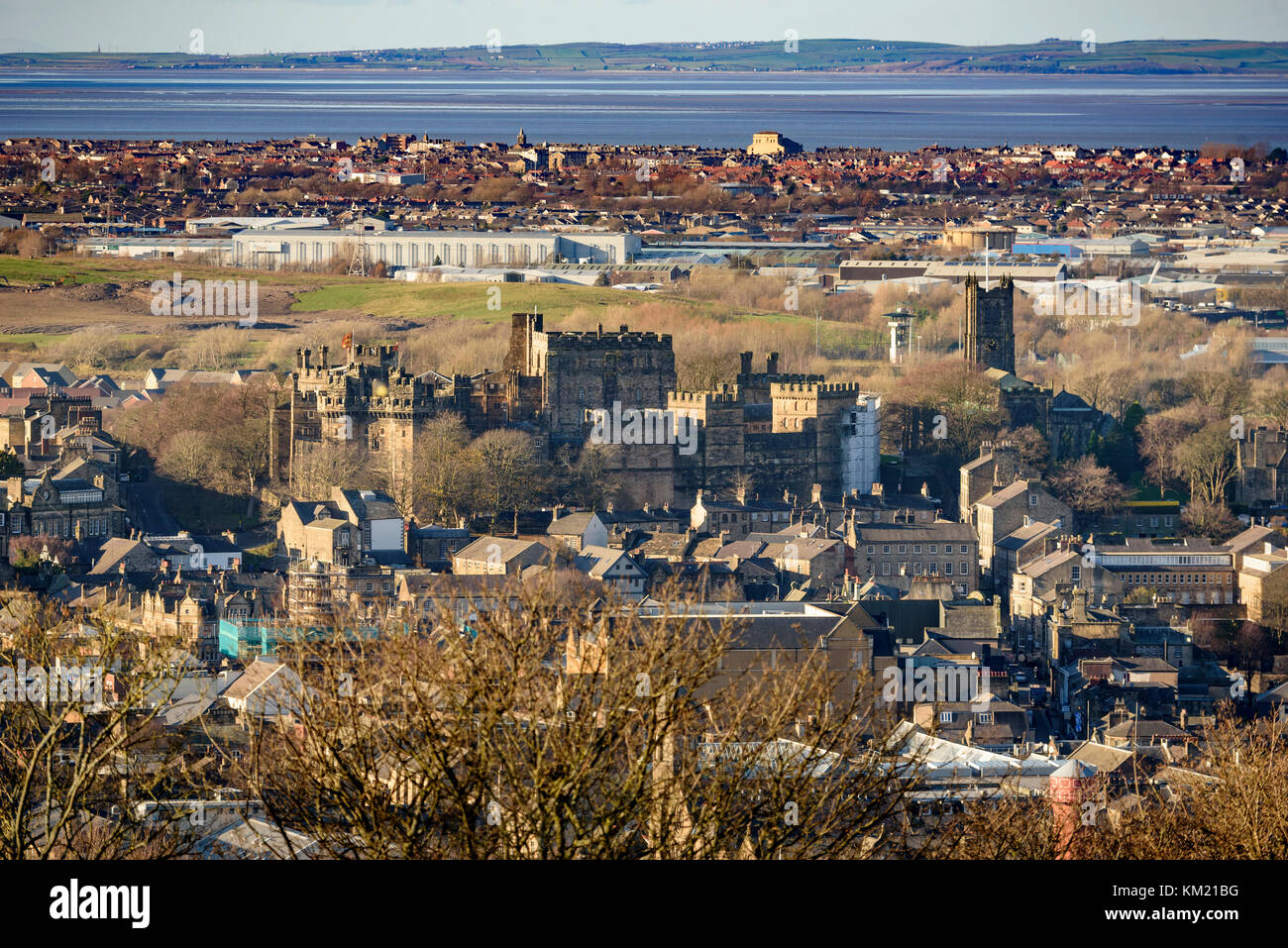 Vista aerea di Lancaster. Lancaster Castle. Morecambe Bay Foto Stock