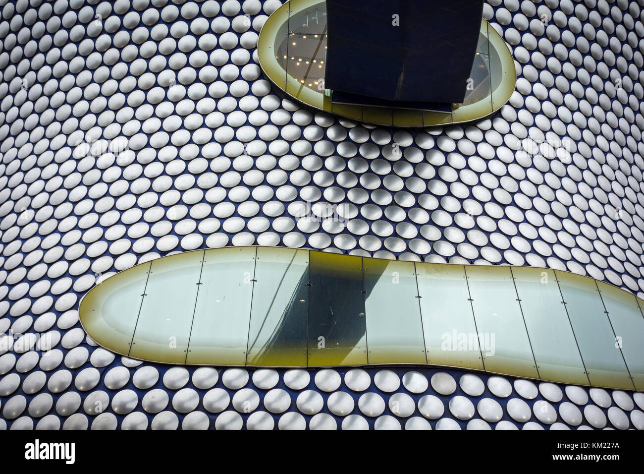 Selfridges Building da architetti sistemi futuri, parte del Centro Commerciale per lo shopping Bullring per dal grande magazzino Selfridges, Birmingham, Regno Unito Foto Stock Selfridges Building da architetti sistemi futuri, parte del Centro Commerciale per lo shopping Bullring per dal grande magazzino Selfridges, Birmingham, Regno Unito Foto Stock