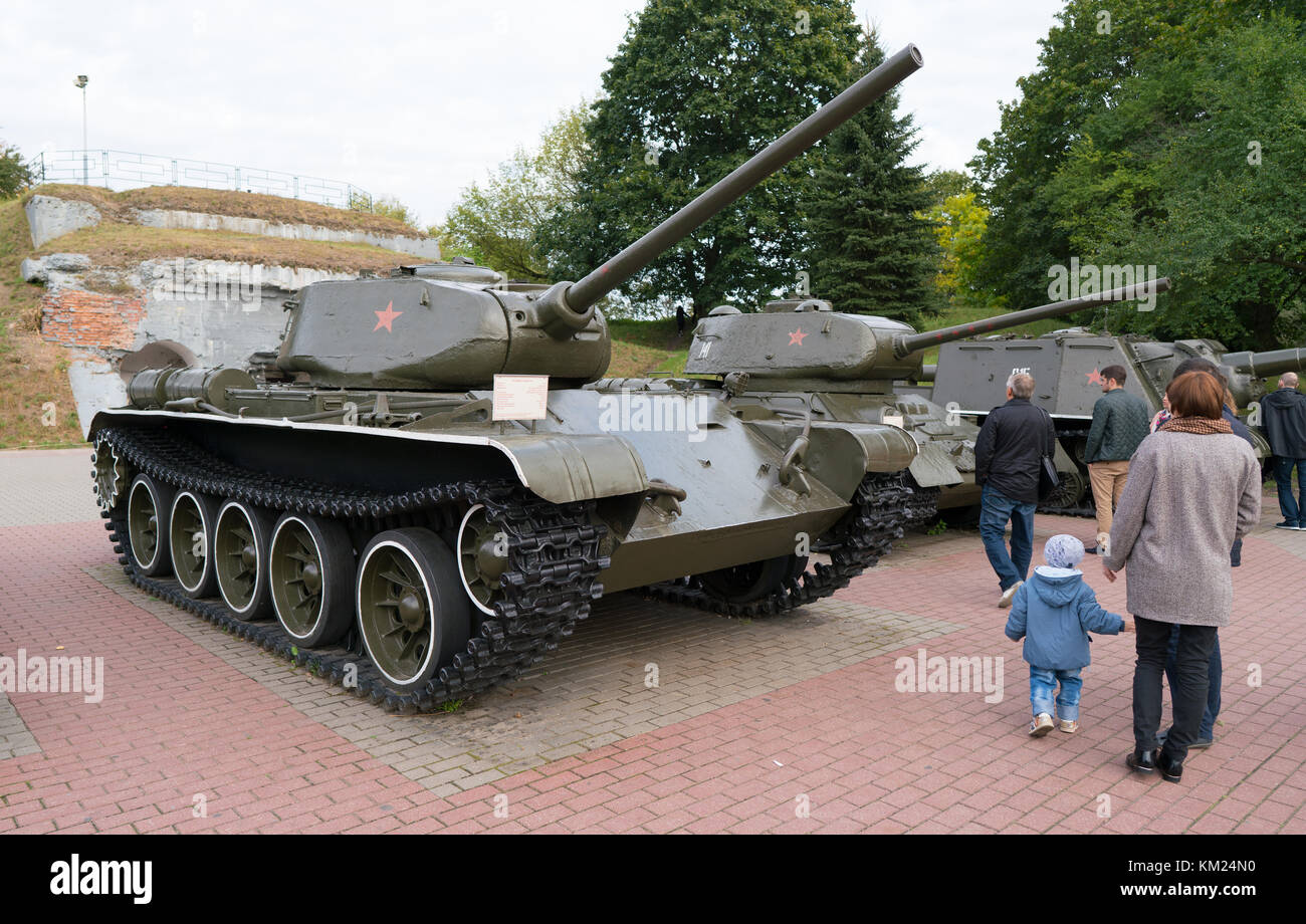 Brest, Bielorussia - Settembre 25, 2016: T-44 serbatoio nella fortezza di Brest Foto Stock