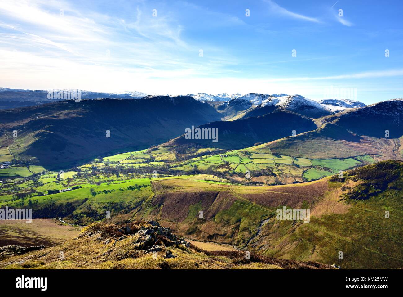 Il newlands fells e Valle di causey pike nel marzo 2017 Foto Stock