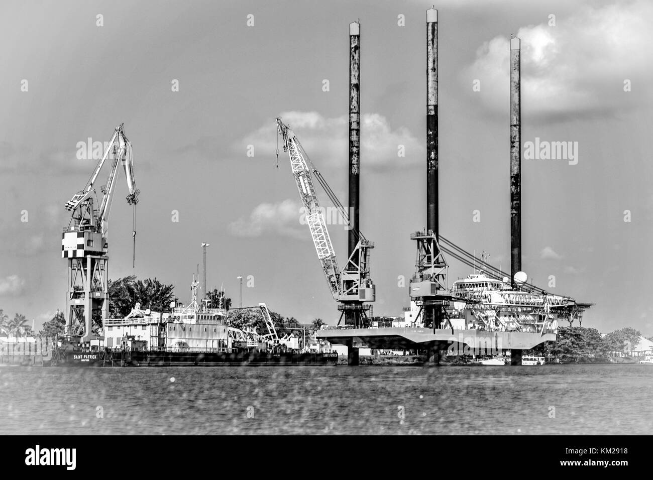 Di riva sul costeggiato di Lagos Foto Stock