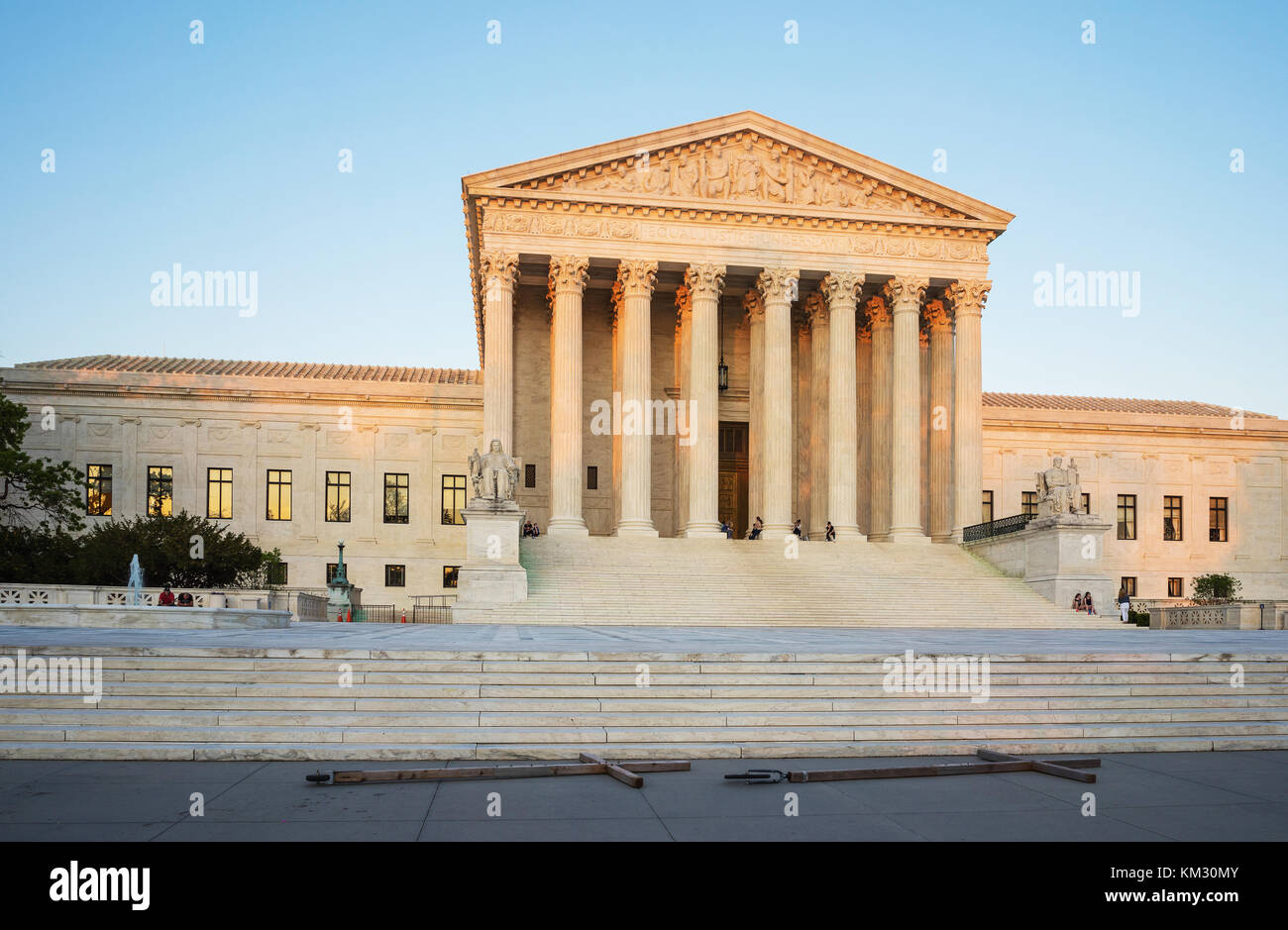 Washington dc, Stati Uniti d'America - 3 maggio 2015: la Corte suprema degli Stati Uniti edificio è situato a Washington d.c., noi. è sede della corte tsupreme. Fu costruito Foto Stock