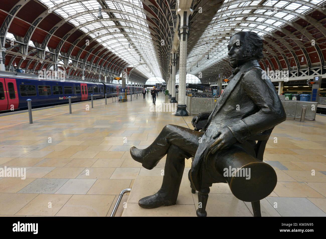 Statua off Isambard Kingdom Brunel, la stazione di Paddington, Londra Foto Stock