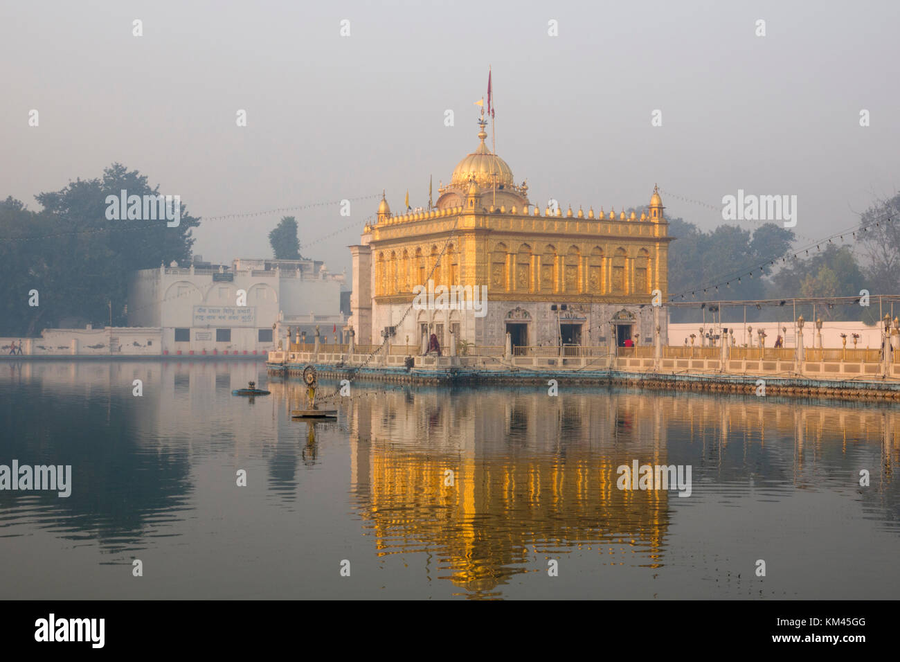 Shree durgiana tirath tempio di amritsar punjab Foto Stock Shree durgiana tirath tempio di amritsar punjab Foto Stock