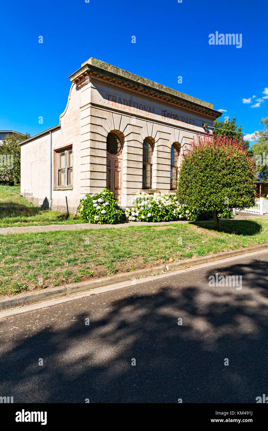 Circa 1866 National Australia Bank building in Learmonth Victoria Australia.La banca ha servito la comunità dal 1866 al 1963.Learmonth è un involucro esterno Foto Stock