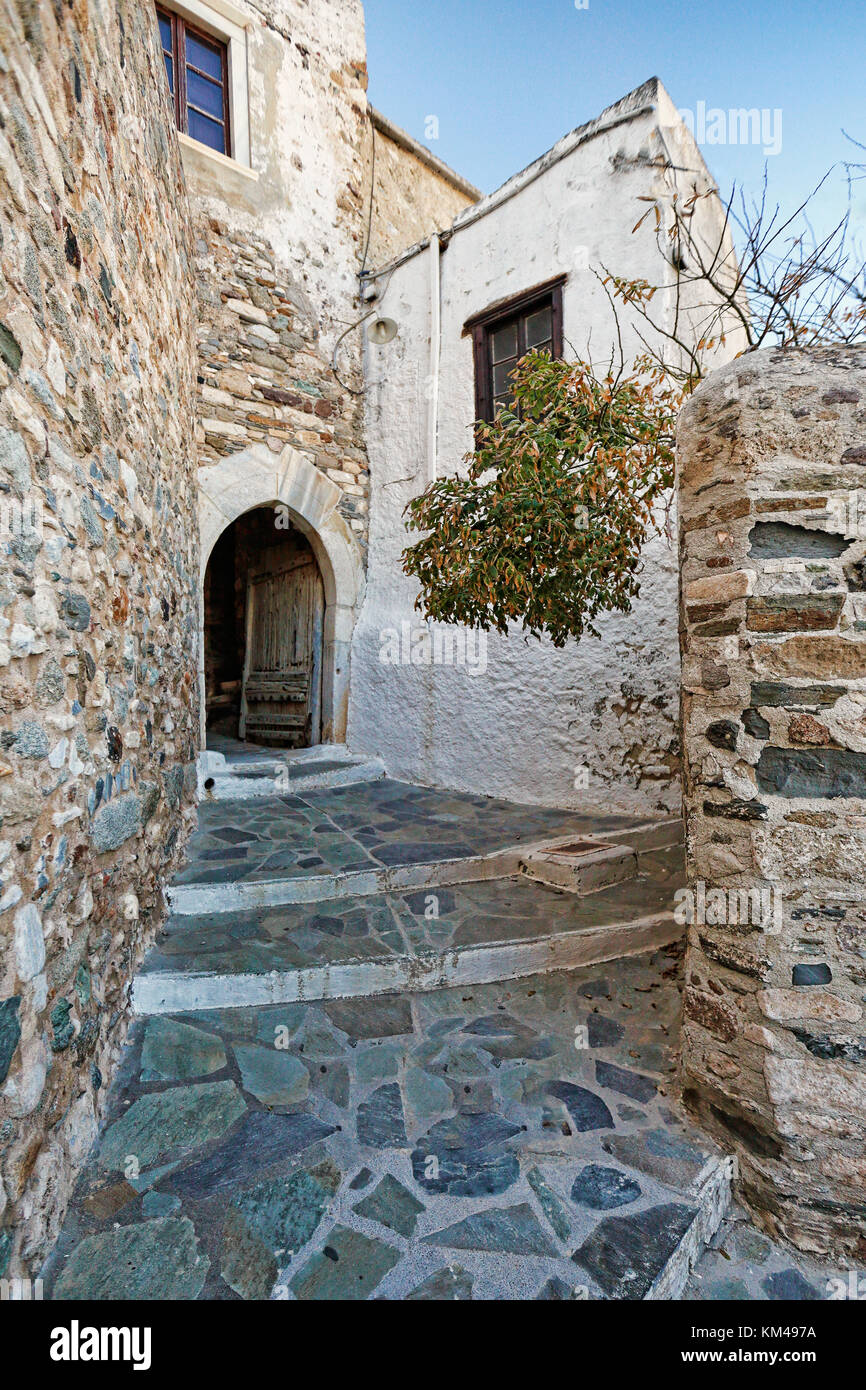 Un vicolo del castello (Kastro) di chora in Naxos Island, Grecia Foto Stock