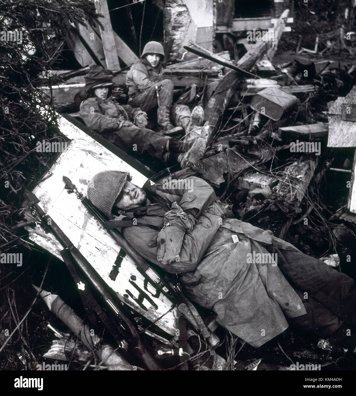 I soldati degli Stati Uniti in appoggio sulla linea di Siegfried, la valle del Rodano, tedesco anteriore, la prima guerra mondiale Foto Stock
