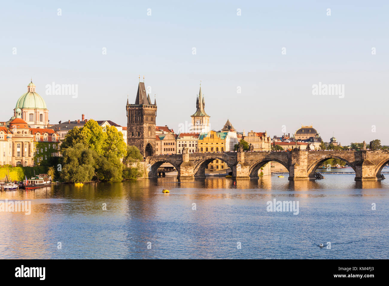 Tschechien, Prag, Altstadt, Moldava, Karlsbrücke, Altstädter Brückenturm Foto Stock
