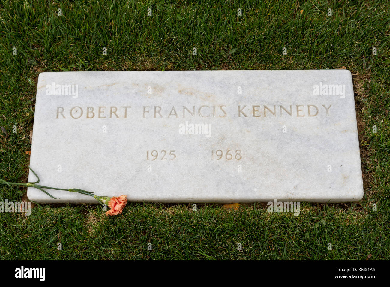 Tomba di Robert F. Kennedy, il Cimitero Nazionale di Arlington, Virginia, Stati Uniti. Foto Stock